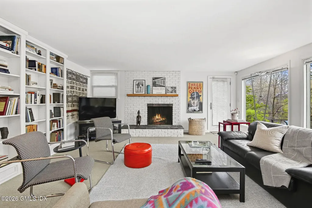 185 Valley Road Cos Cob CT 06807