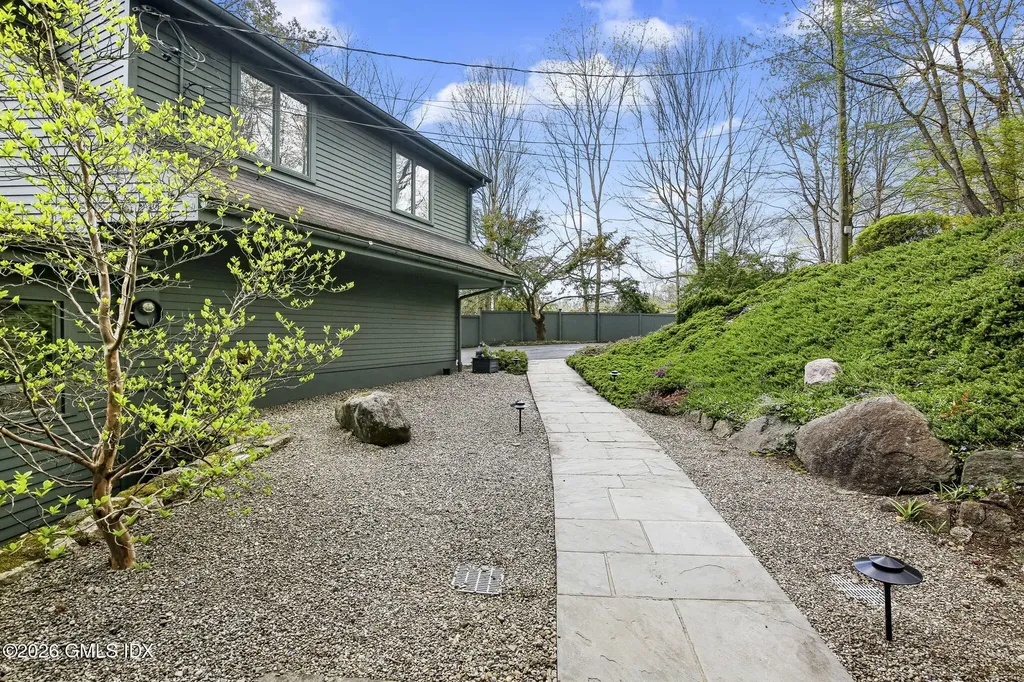 185 Valley Road Cos Cob CT 06807
