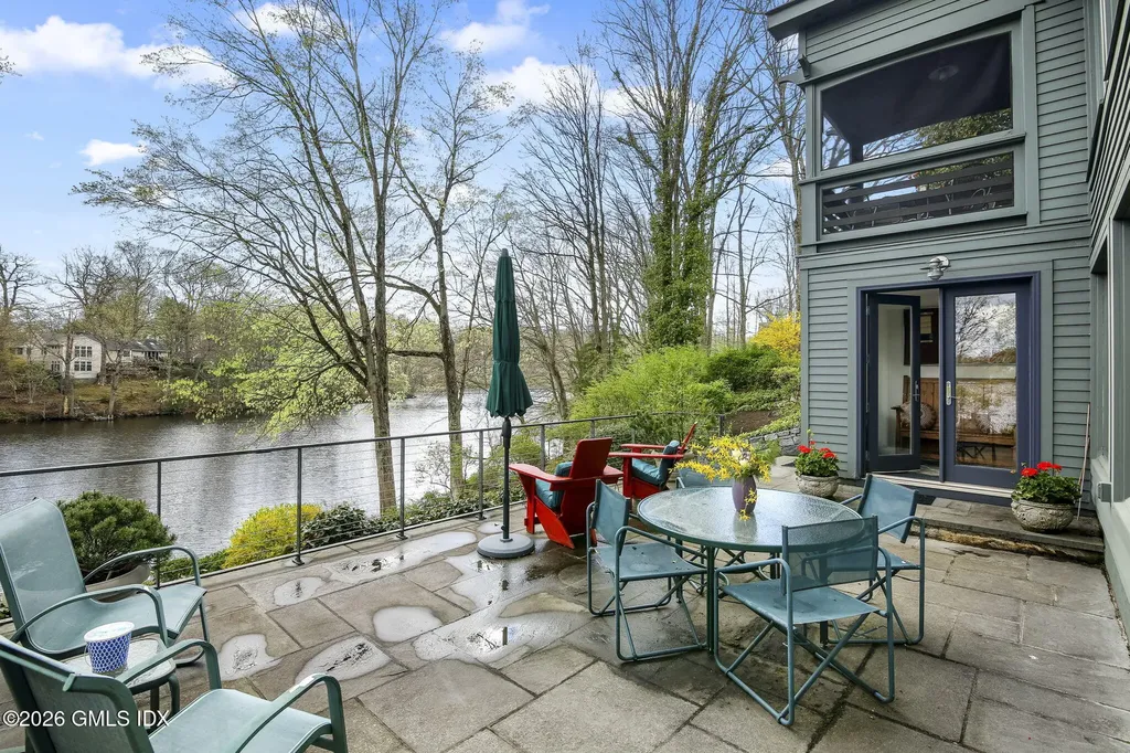 185 Valley Road Cos Cob CT 06807