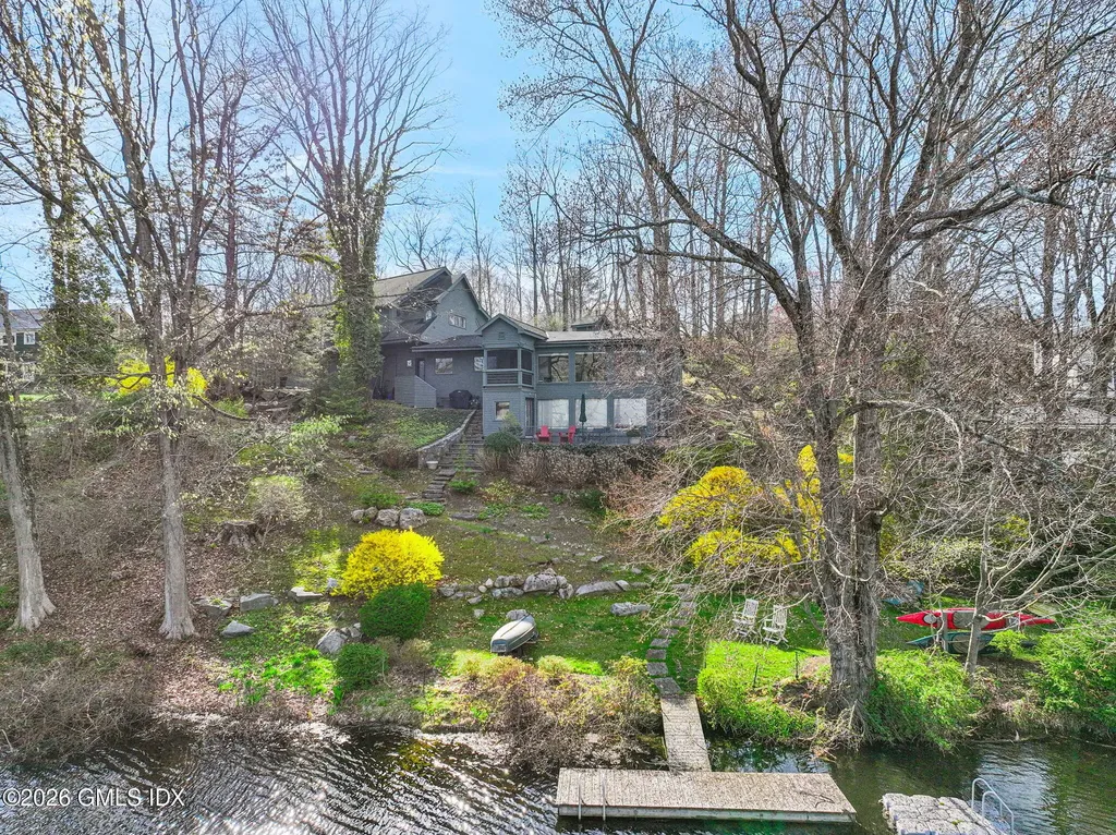 185 Valley Road Cos Cob CT 06807