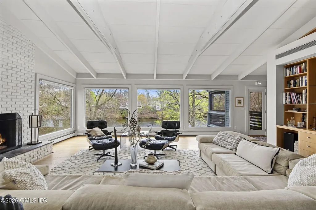 185 Valley Road Cos Cob CT 06807