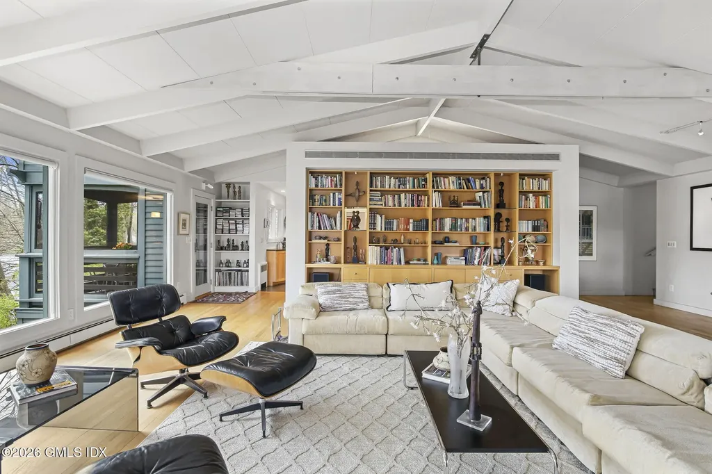 185 Valley Road Cos Cob CT 06807