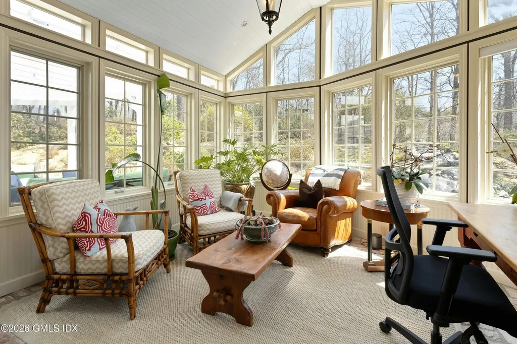 29 Old Stone Bridge Road Cos Cob CT 06807