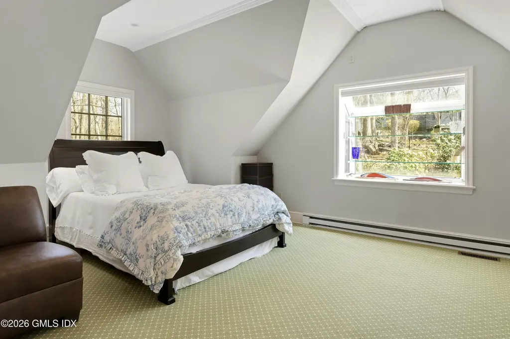 29 Old Stone Bridge Road Cos Cob CT 06807