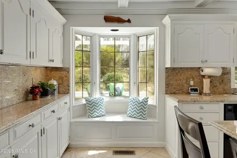29 Old Stone Bridge Road Cos Cob CT 06807
