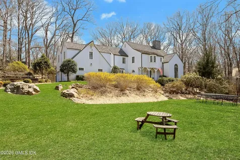 29 Old Stone Bridge Road Cos Cob CT 06807