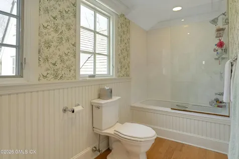29 Old Stone Bridge Road Cos Cob CT 06807