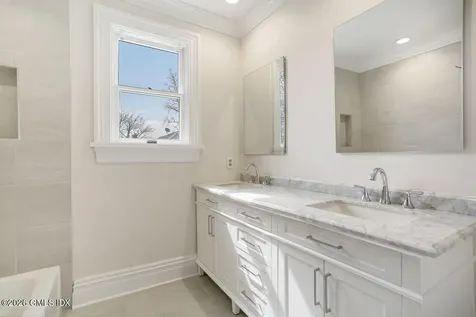 32 Highview Avenue Old Greenwich CT 06870