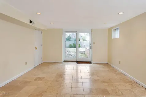 32 Highview Avenue Old Greenwich CT 06870