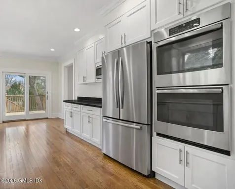 32 Highview Avenue Old Greenwich CT 06870