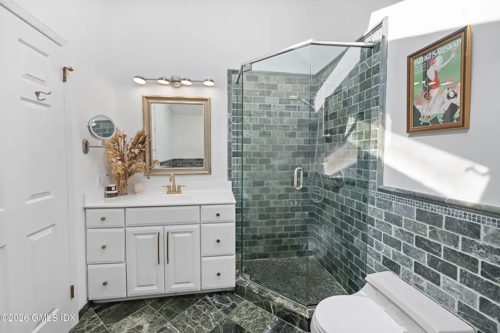 6 Gaxton Road Stamford CT 06905