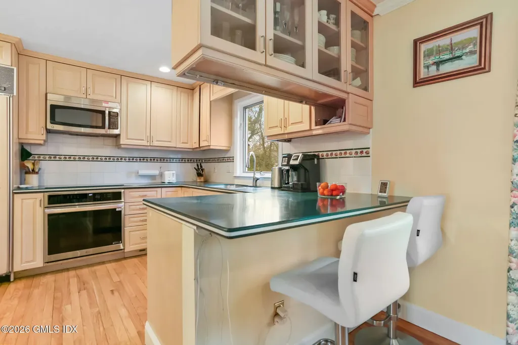 30 Weston Hill Road Riverside CT 06878