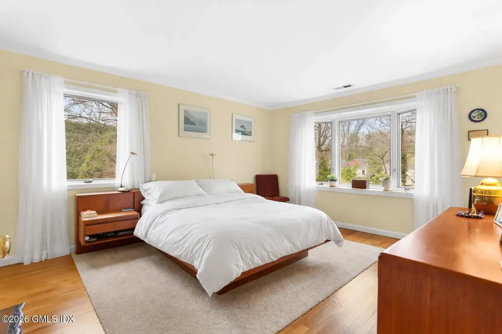 30 Weston Hill Road Riverside CT 06878