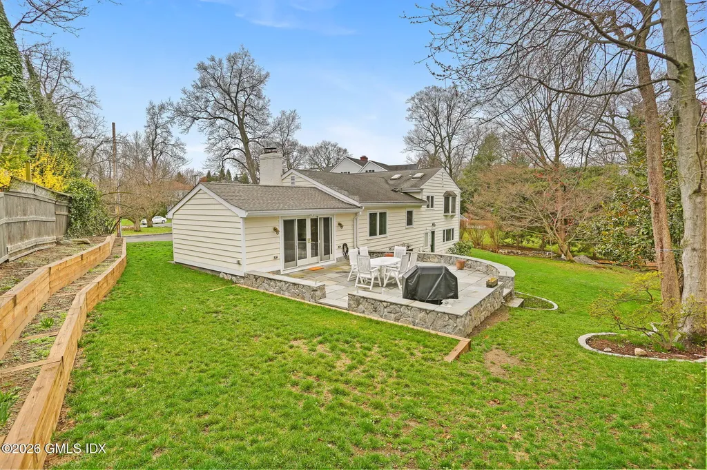 30 Weston Hill Road Riverside CT 06878