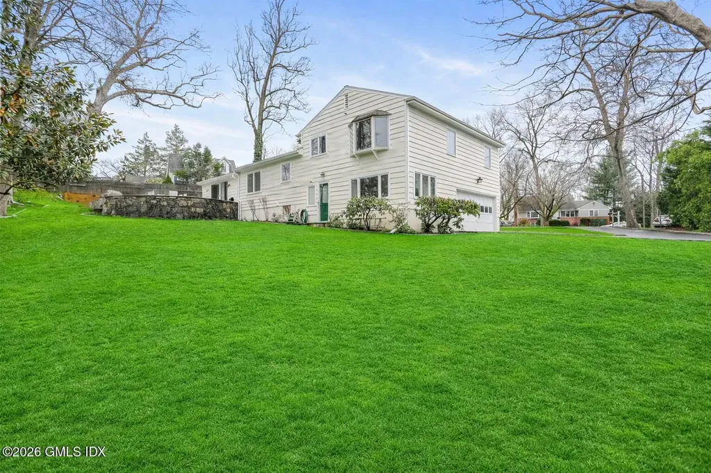 30 Weston Hill Road Riverside CT 06878