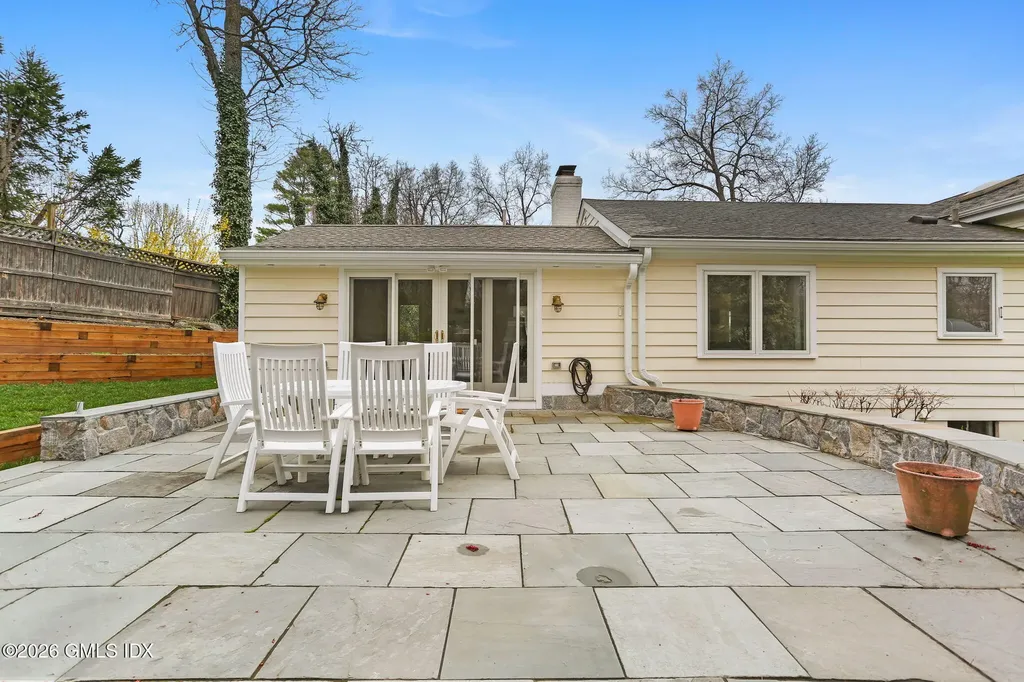30 Weston Hill Road Riverside CT 06878