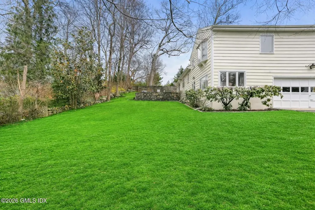 30 Weston Hill Road Riverside CT 06878