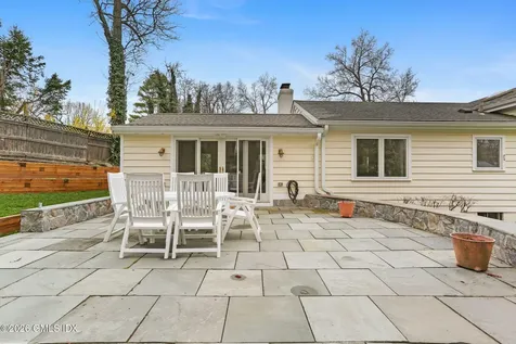 30 Weston Hill Road Riverside CT 06878