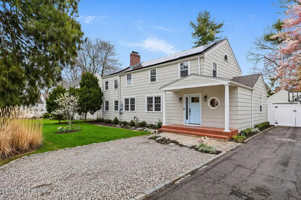 64 Summit Road Riverside CT 06878