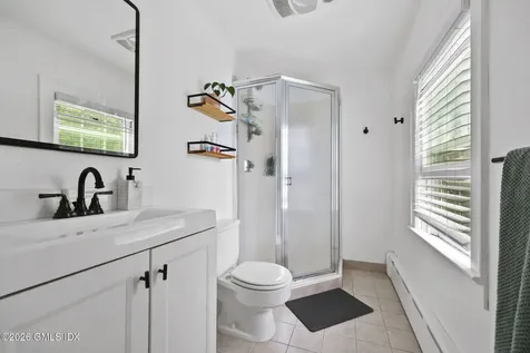 64 Summit Road Riverside CT 06878