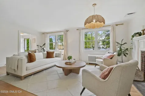 64 Summit Road Riverside CT 06878