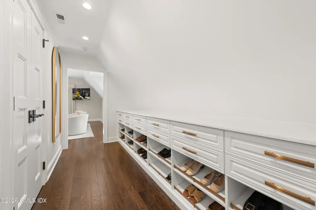 6 Carpenters Brook Road Greenwich CT 06831