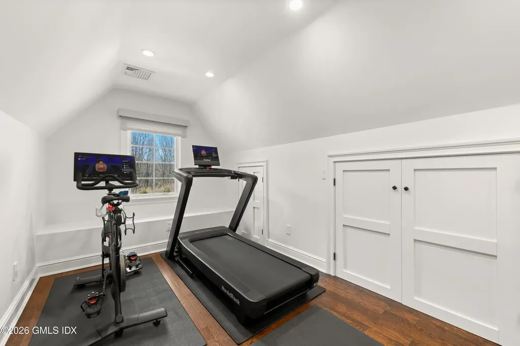 6 Carpenters Brook Road Greenwich CT 06831