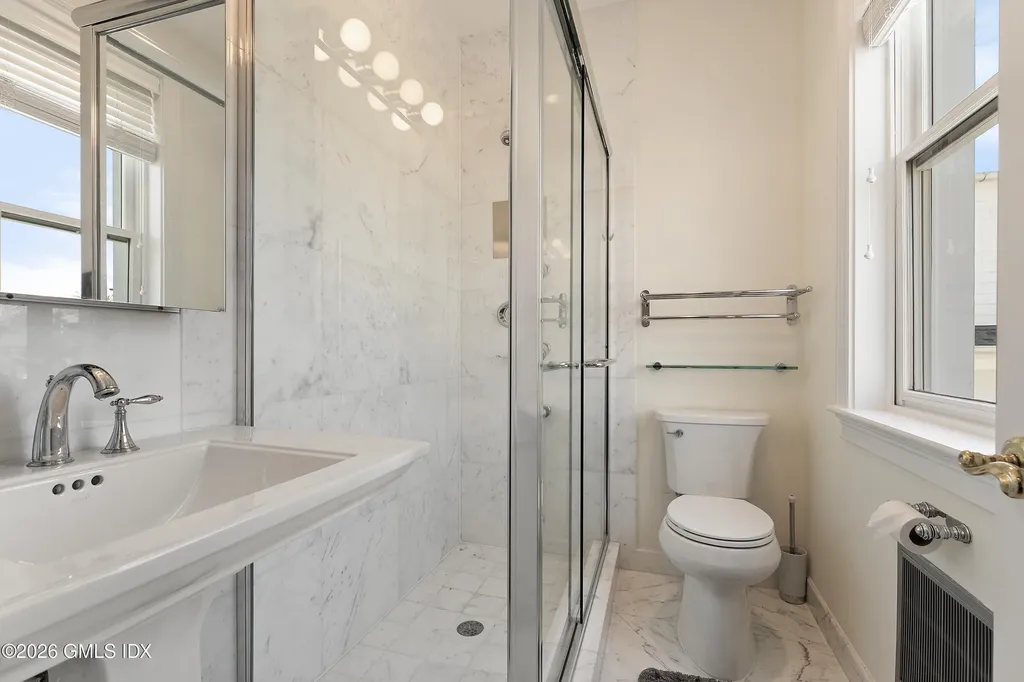 62 Park Avenue Old Greenwich CT 06870