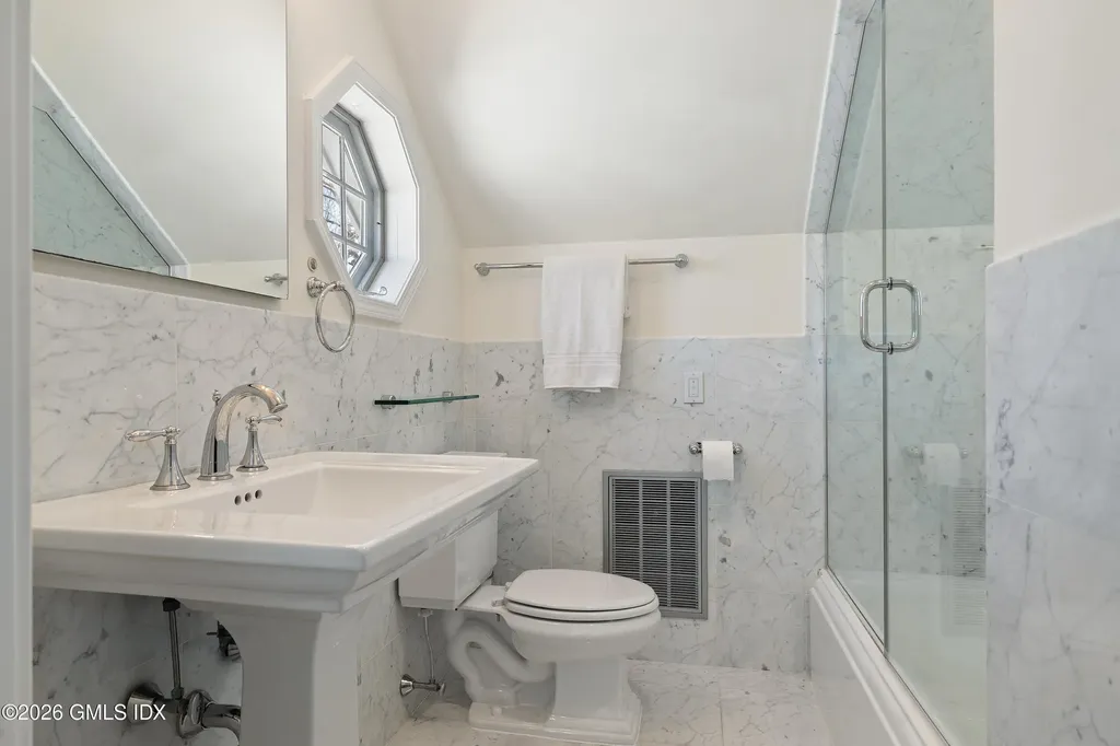 62 Park Avenue Old Greenwich CT 06870