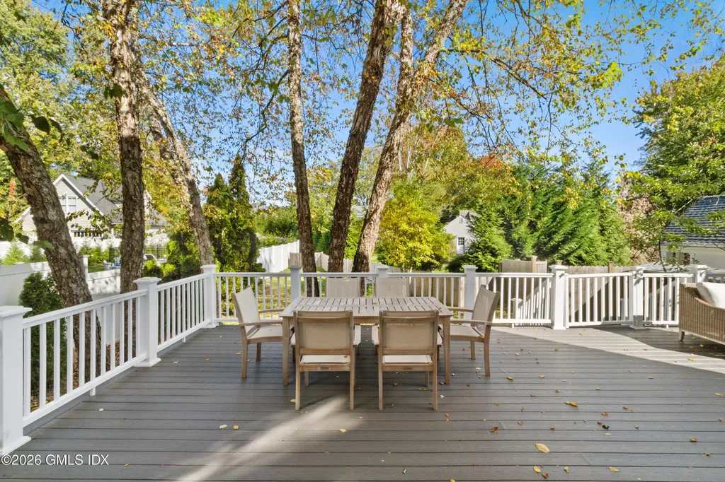 62 Park Avenue Old Greenwich CT 06870