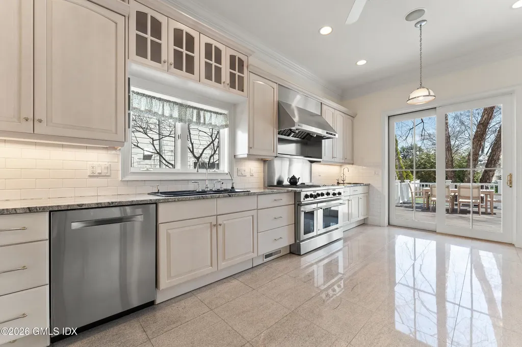62 Park Avenue Old Greenwich CT 06870
