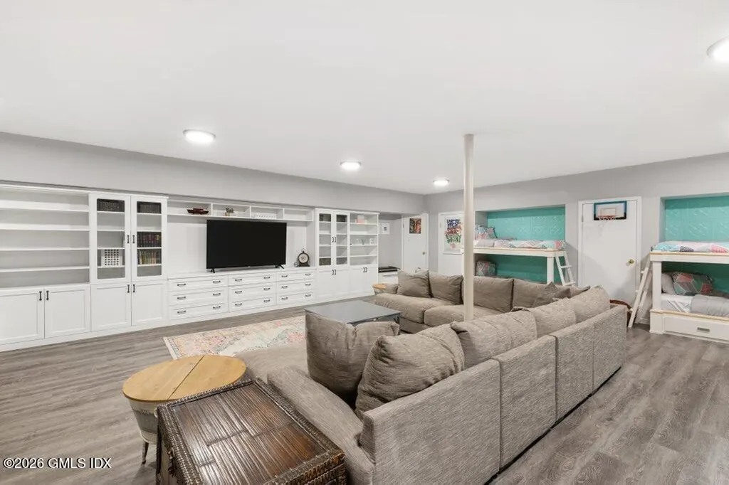 20 Cherry Lane Wilton CT 06897