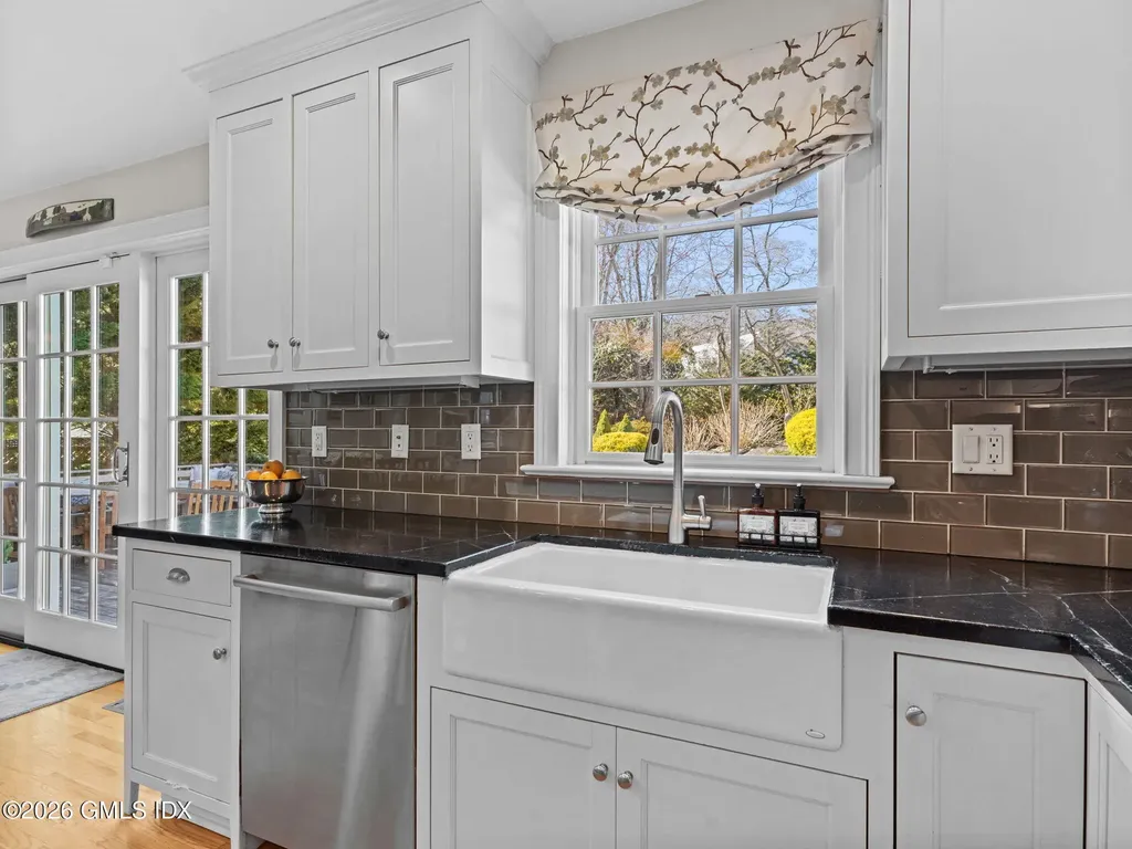 14 Pond Place Cos Cob CT 06807