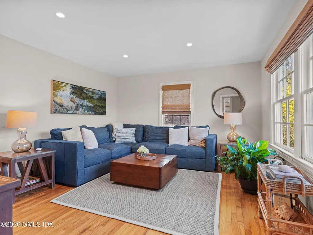 14 Pond Place Cos Cob CT 06807