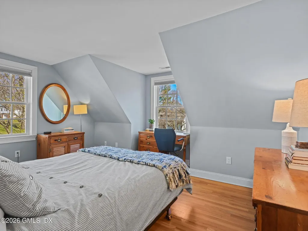 14 Pond Place Cos Cob CT 06807