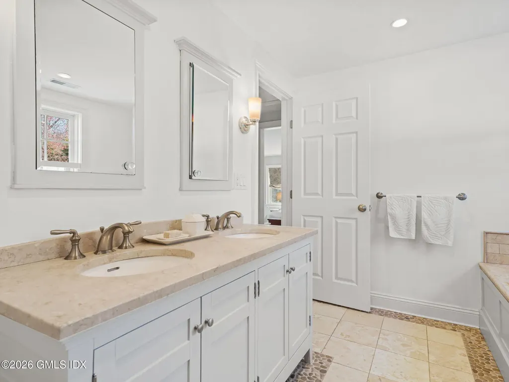 14 Pond Place Cos Cob CT 06807
