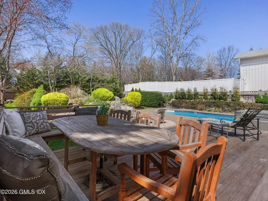 14 Pond Place Cos Cob CT 06807
