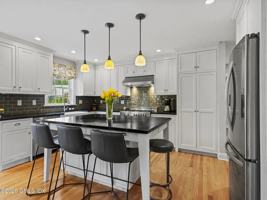 14 Pond Place Cos Cob CT 06807