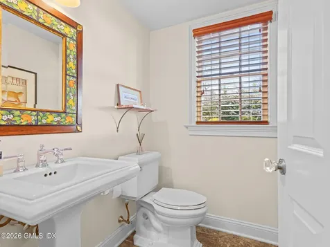 14 Pond Place Cos Cob CT 06807
