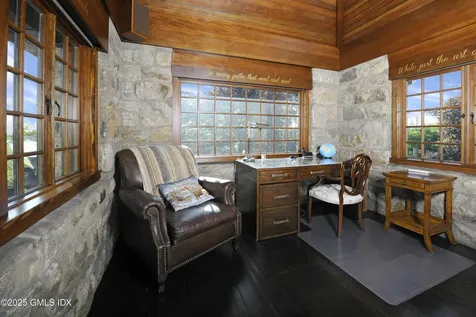 47 Carriglea Drive Riverside CT 06878