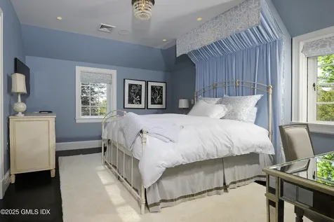 47 Carriglea Drive Riverside CT 06878