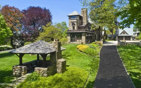 47 Carriglea Drive Riverside CT 06878