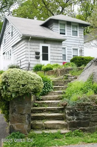28 Locust Street Greenwich CT 06830