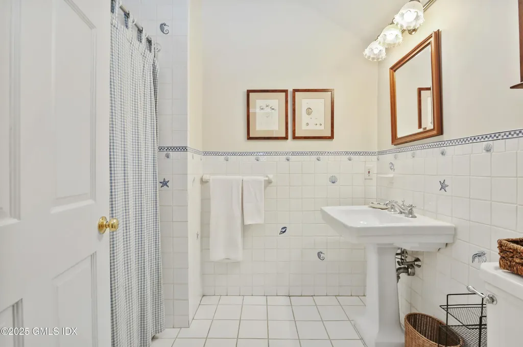 19 Sky Meadow Drive Stamford CT 06903