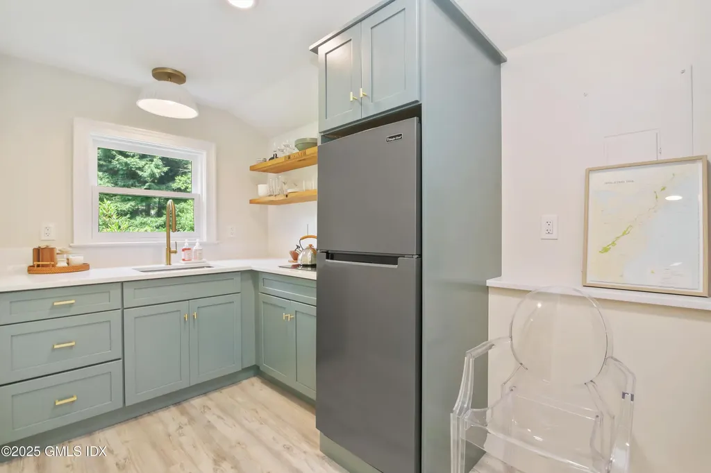19 Sky Meadow Drive Stamford CT 06903