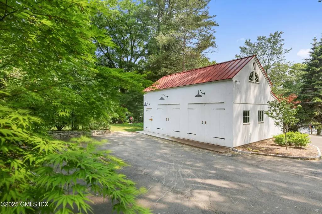 19 Sky Meadow Drive Stamford CT 06903