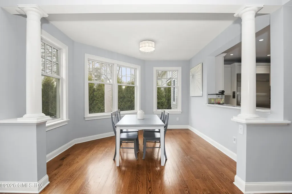 27 Macarthur Drive Old Greenwich CT 06870