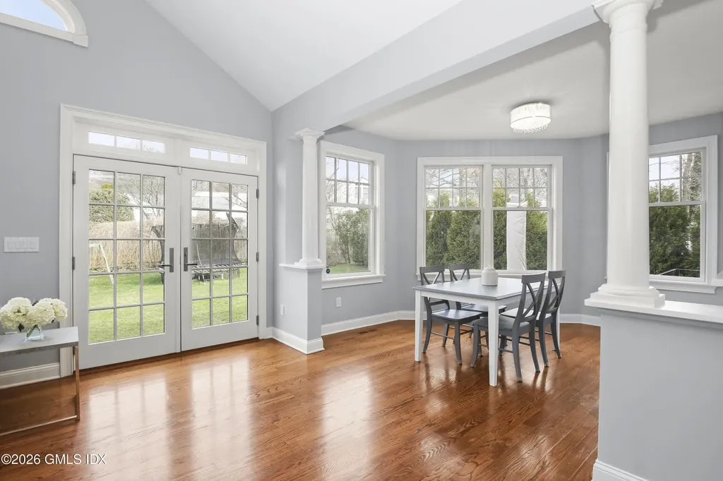 27 Macarthur Drive Old Greenwich CT 06870