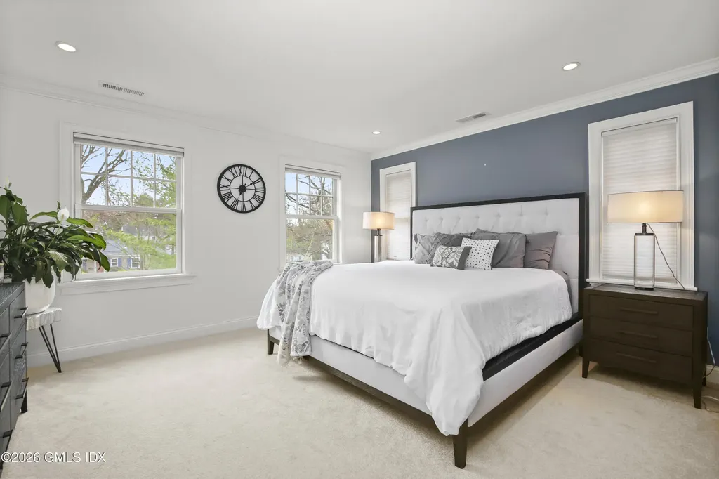 27 Macarthur Drive Old Greenwich CT 06870