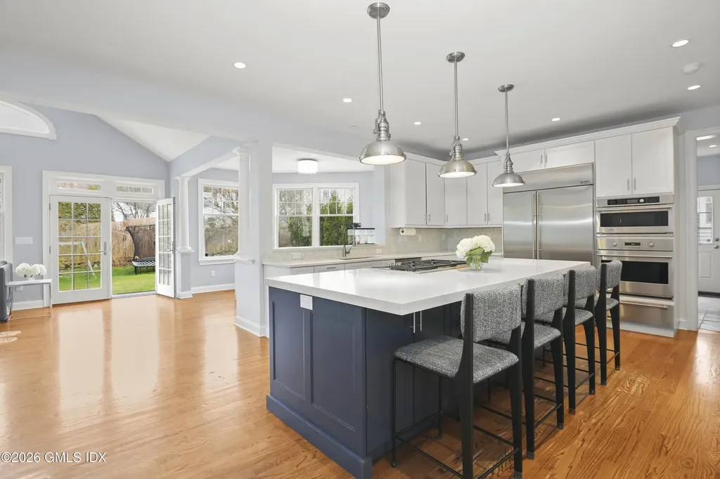 27 Macarthur Drive Old Greenwich CT 06870